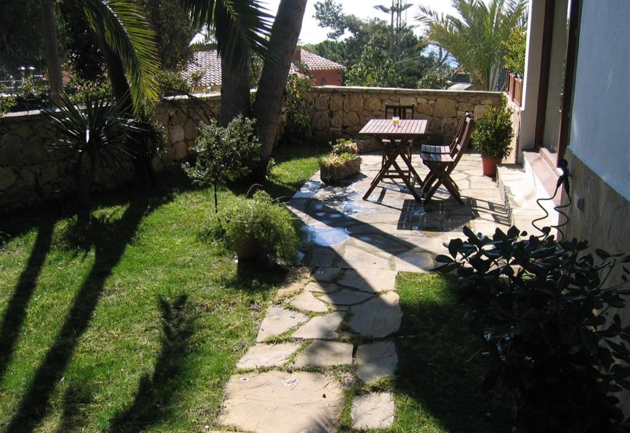 Villa For Rent In *